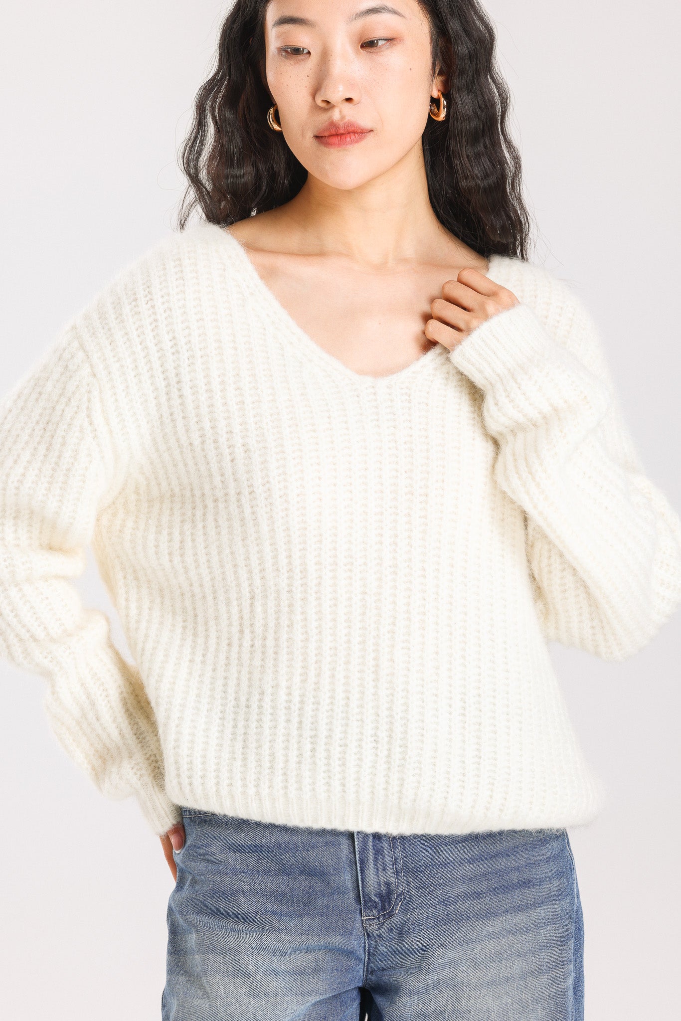 Immy V-neck Basic Alpaca wool Knit Jumper - White