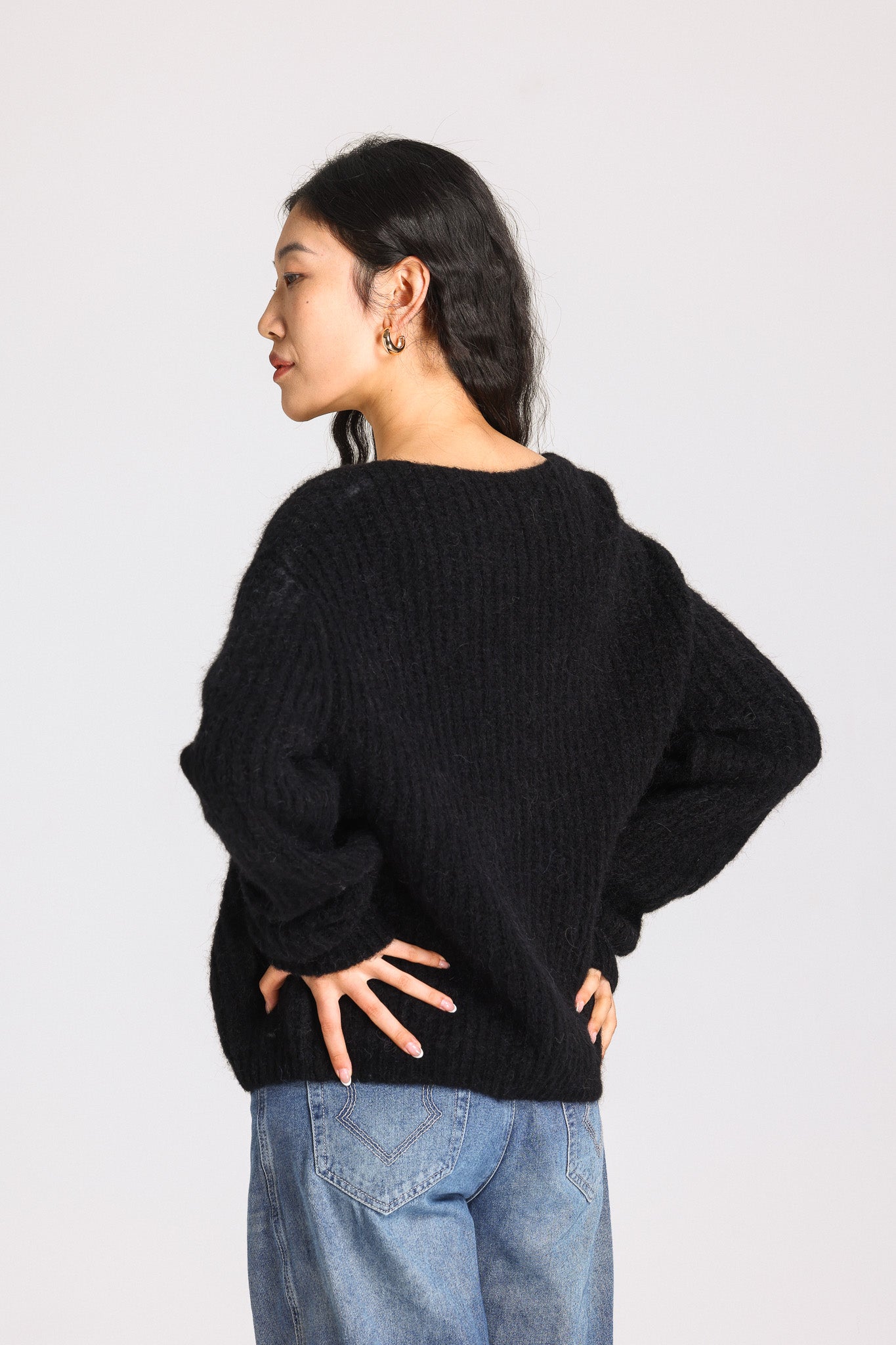 Immy V-neck Basic Alpaca wool Knit Jumper - Black