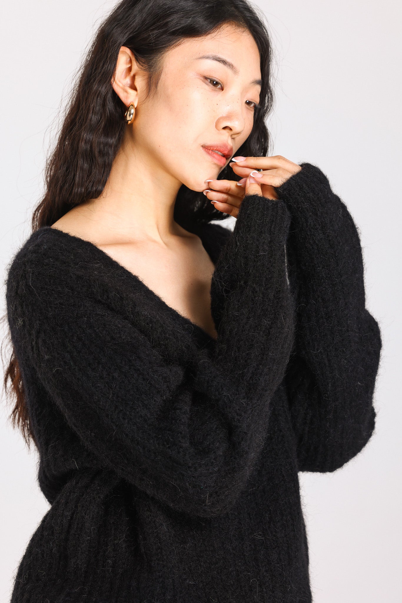 Immy V-neck Basic Alpaca wool Knit Jumper - Black
