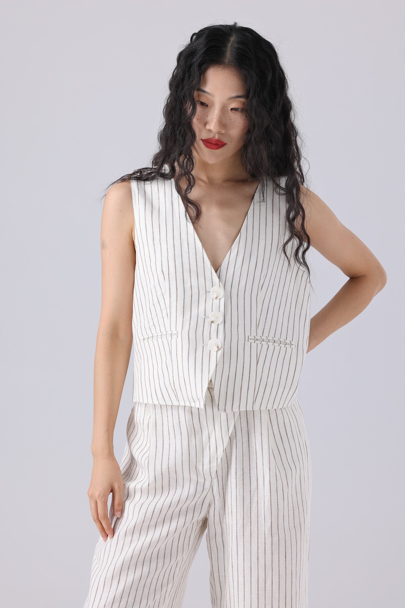Dody Vest - White