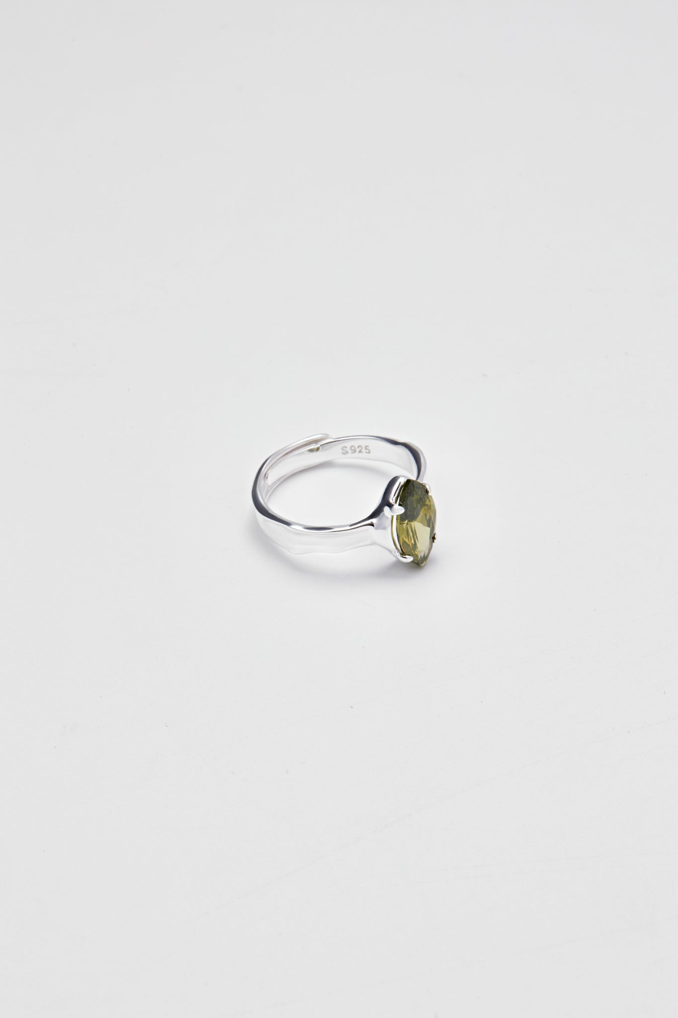 Sterling Olive Gem Oval Ring
