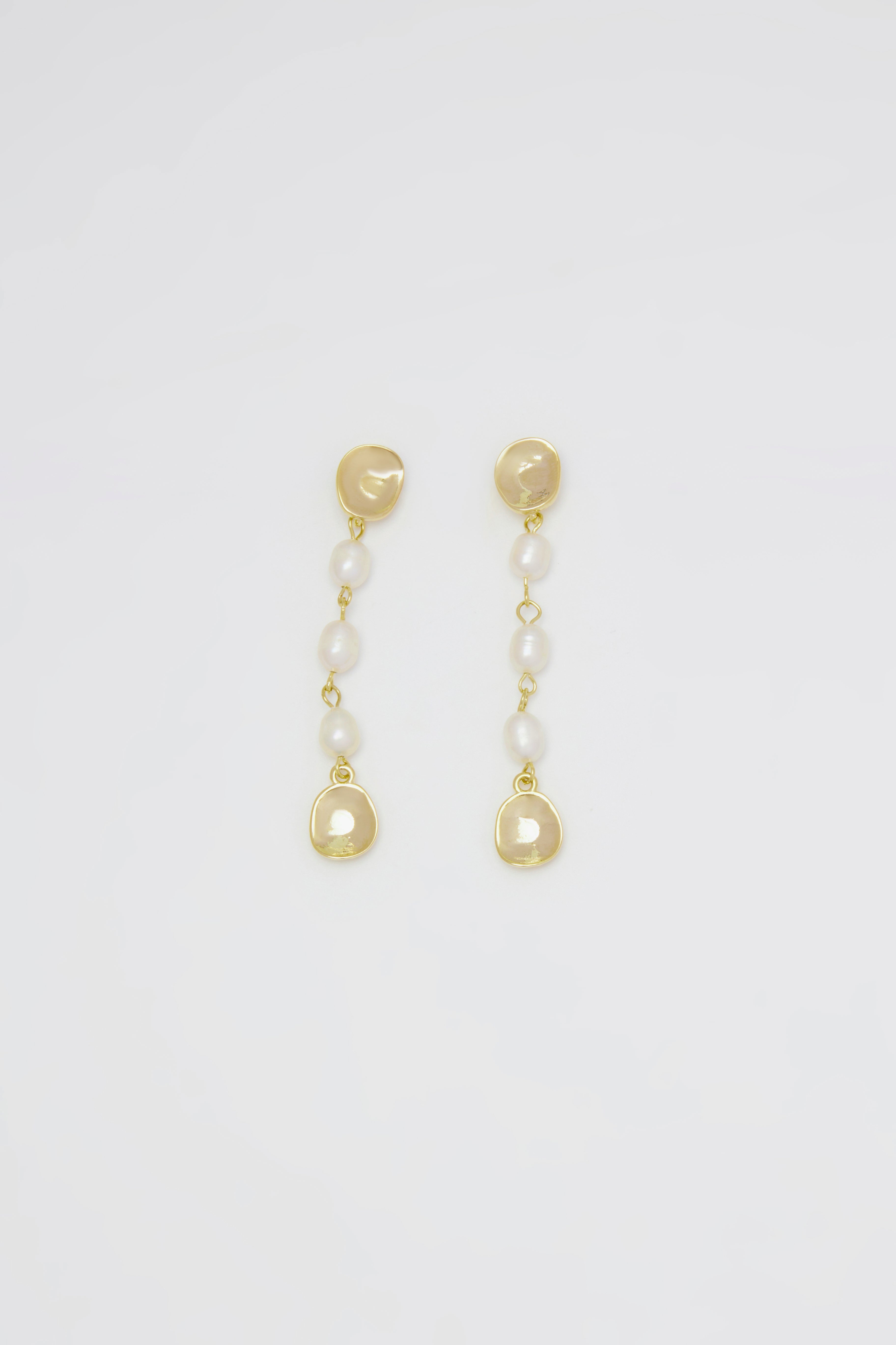 Aithne Asymmetric Long Pearl Drop Earrings