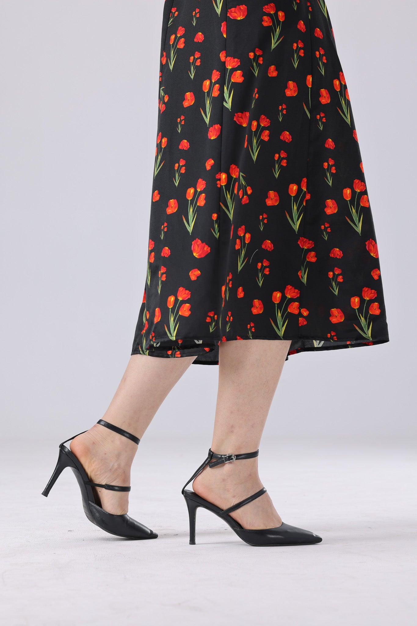 Ivy Dress - Small Turlip