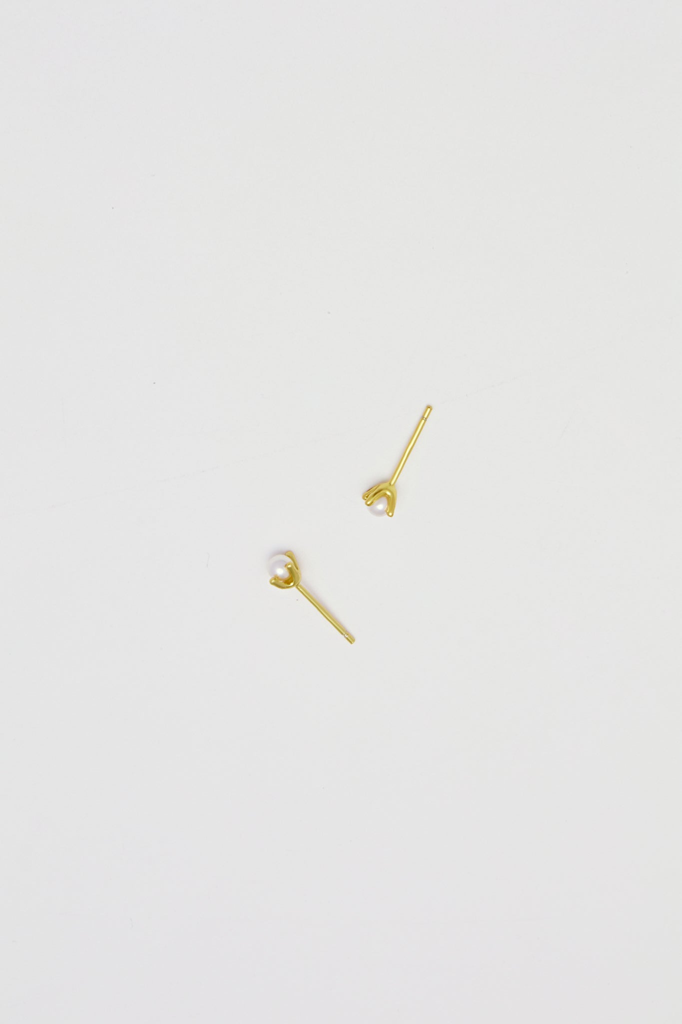 Sterling-Small Pearl earrings