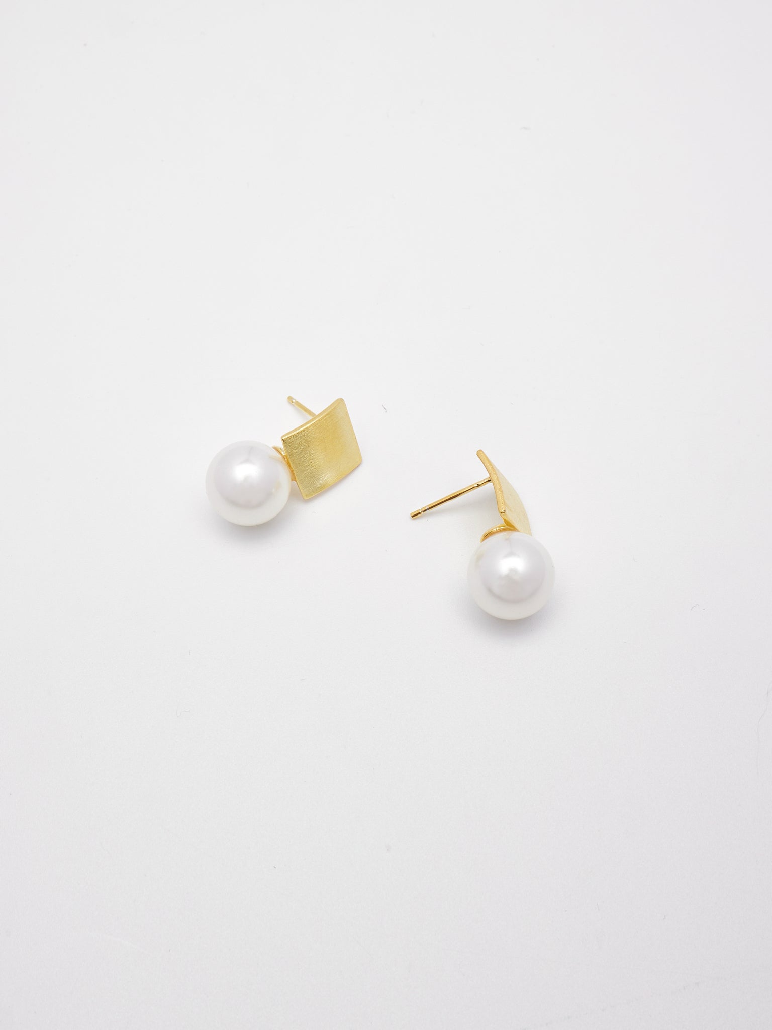 Sterling - Square Big Pearl Earrings